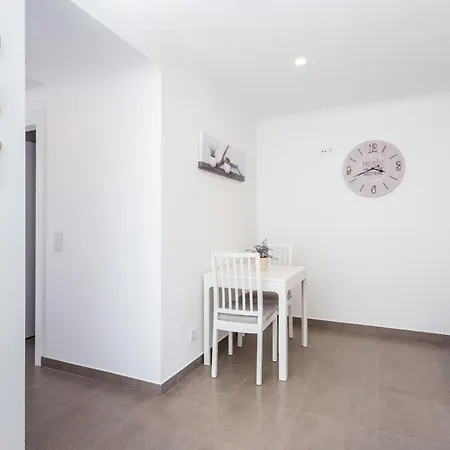 Apartment Candy's Seaview By Seewest