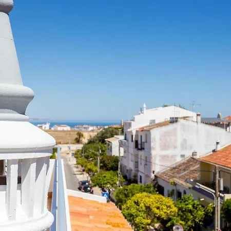 Candy's Seaview By Seewest * 拉哥斯