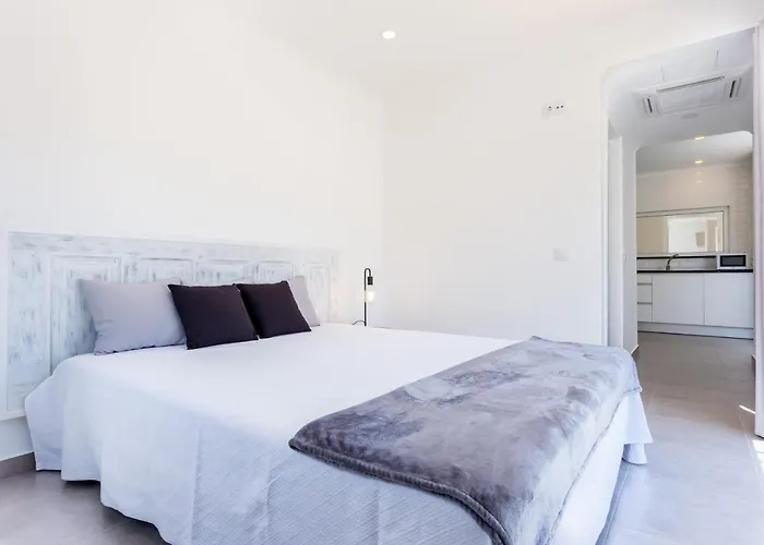 Candy's Seaview By Seewest * 拉哥斯