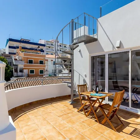 Candy's Seaview By Seewest *