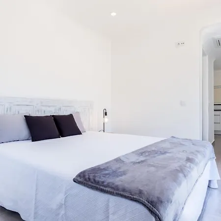 Candy's Seaview By Seewest * Lagos